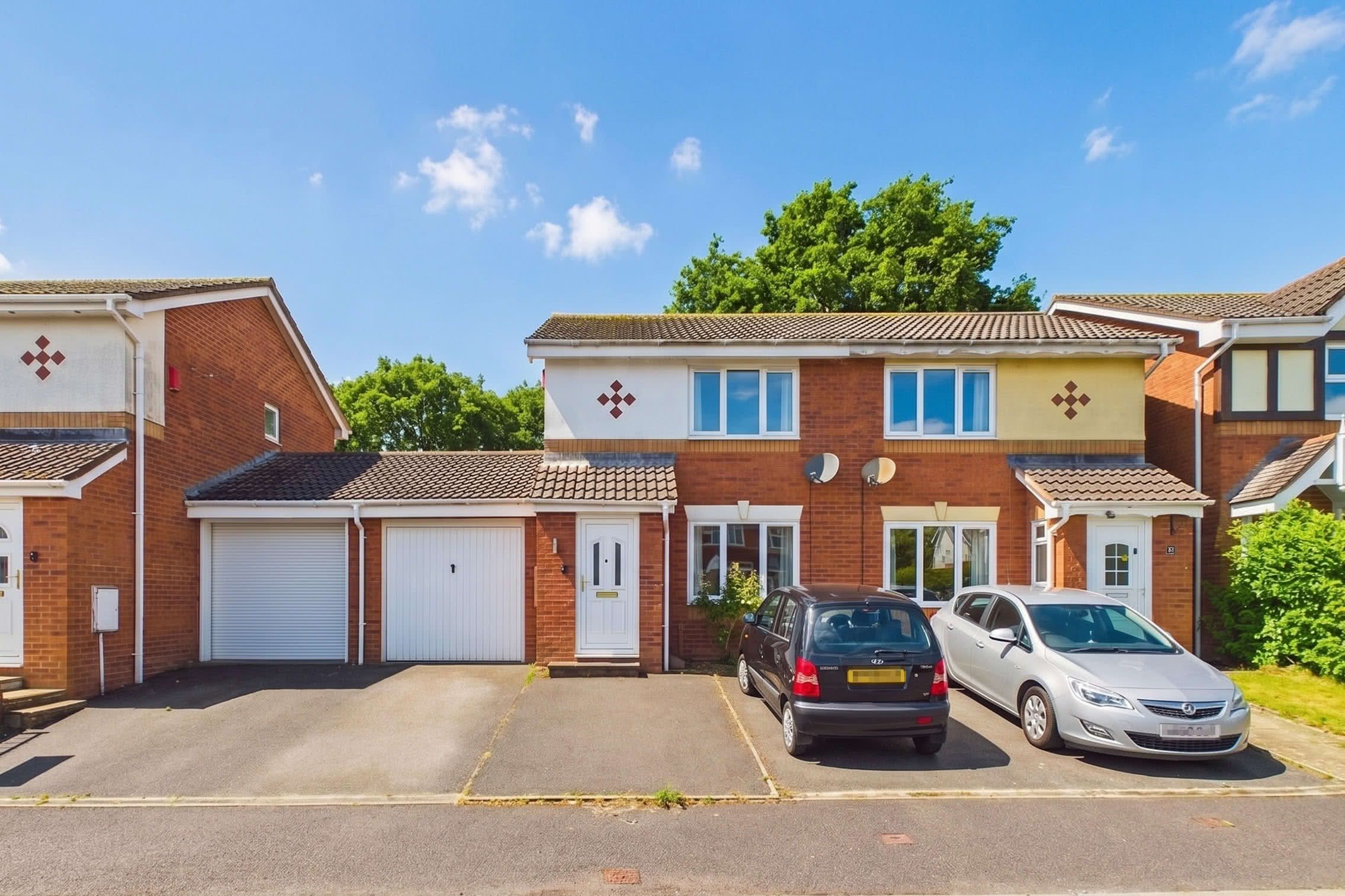 2 Bedroom Semi-Detached House for Sale