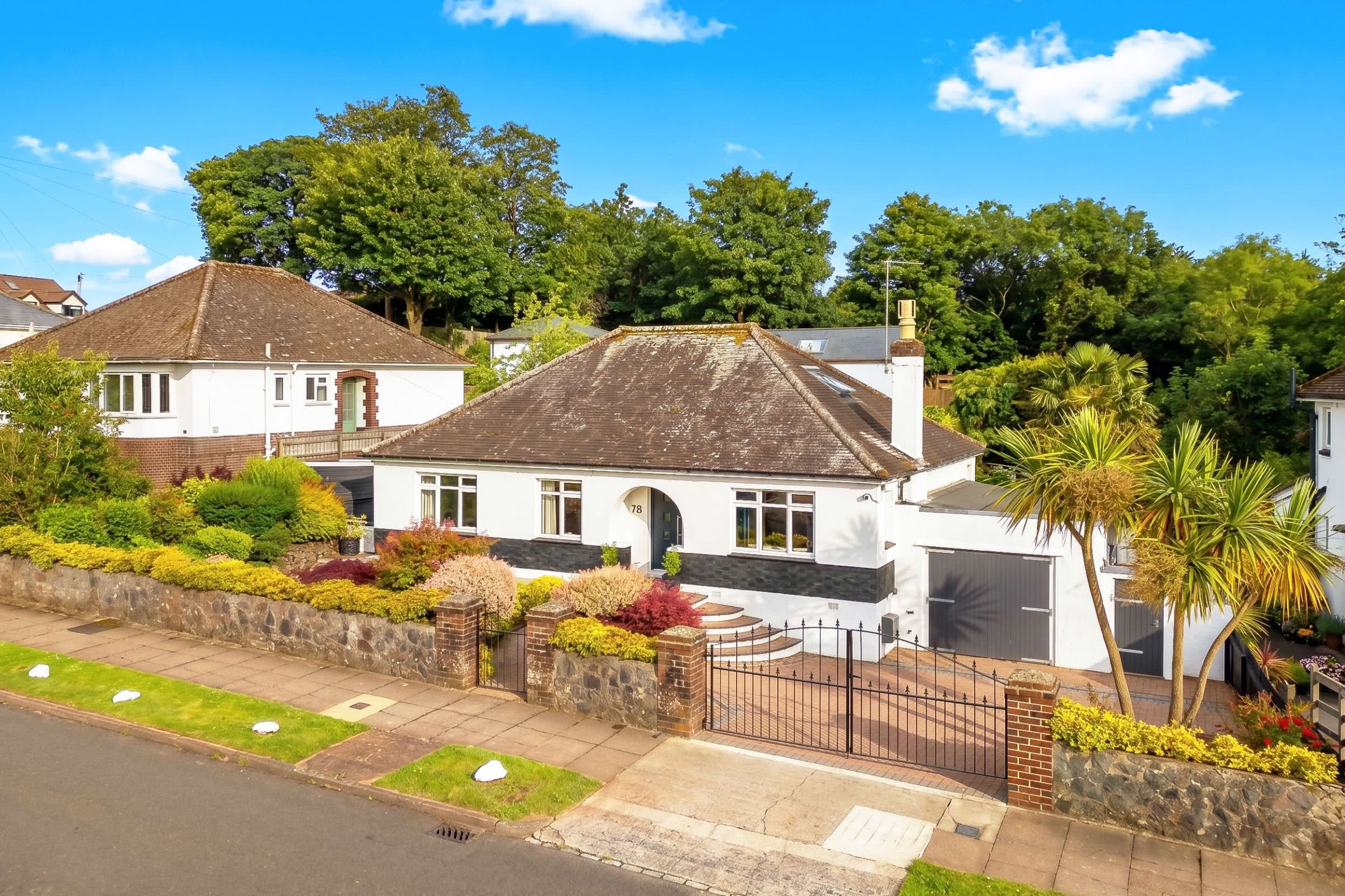 5 Bedroom Detached Bungalow for Sale