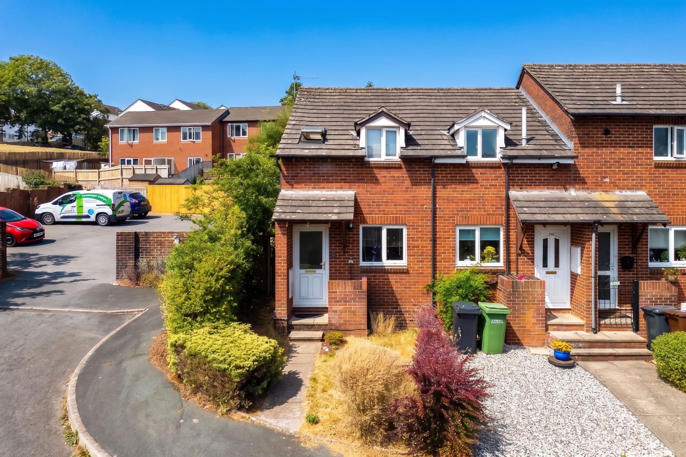 2 Bedroom End of Terrace House for Sale