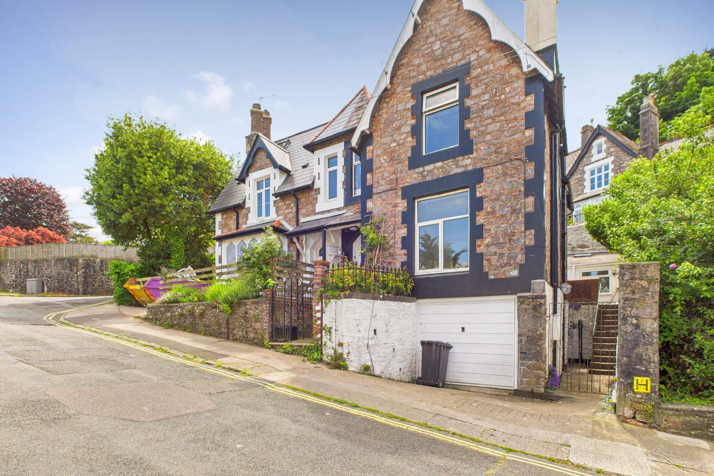 Block of Apartments for Sale