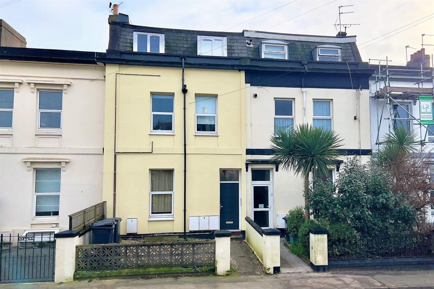 1 Bedroom Apartment to Rent (Let): Flat ,  St. Marychurch Road, Torquay, TQ1 3HG